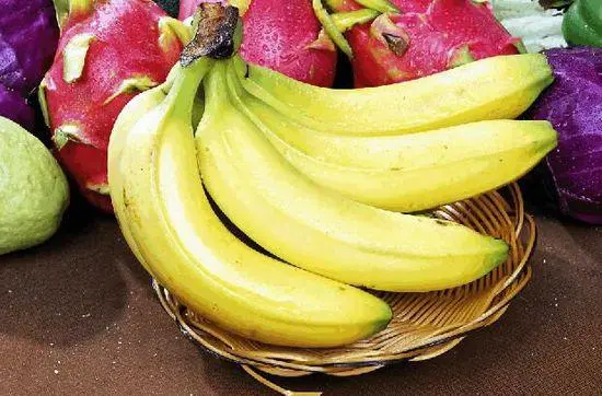 Bananas are rich in dietary fiber