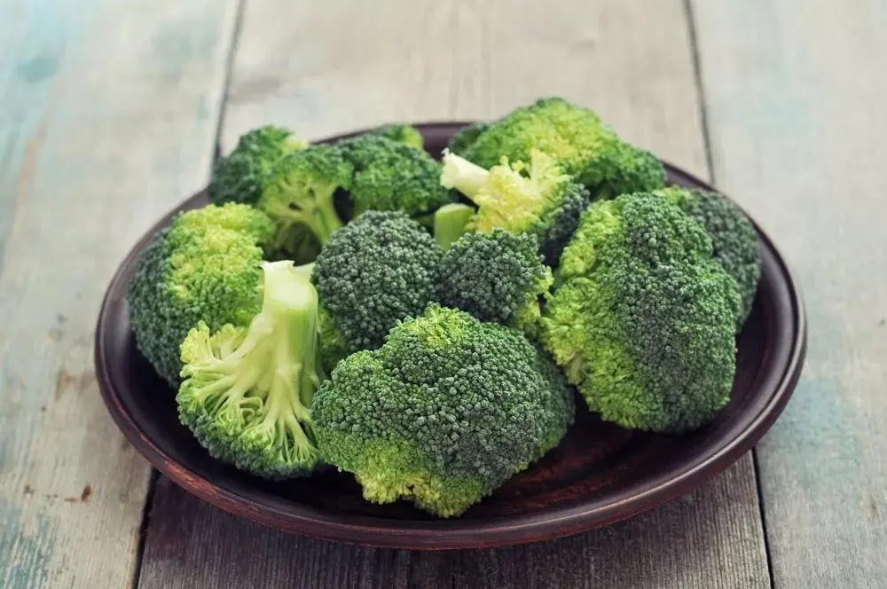 Eat broccoli for remove face wrinkle and dark spots