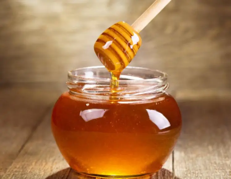 what is healthier for people who drink honey water often and those who never drink honey