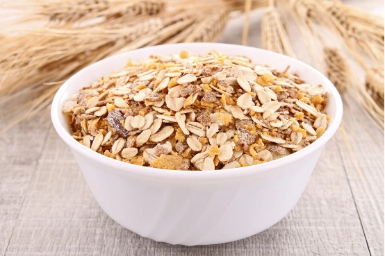 eating a cup of oatmeal every morning will also have a good weight loss effect