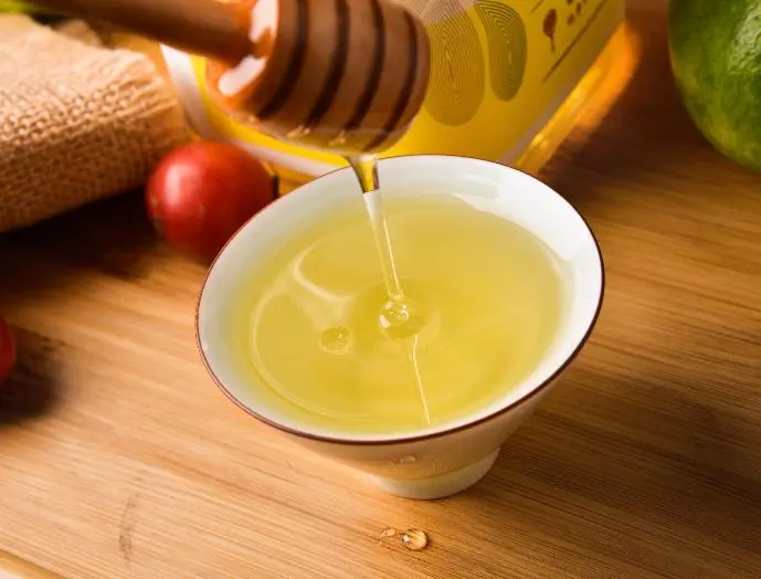 what is healthier for people who drink honey water often and those who never drink honey?