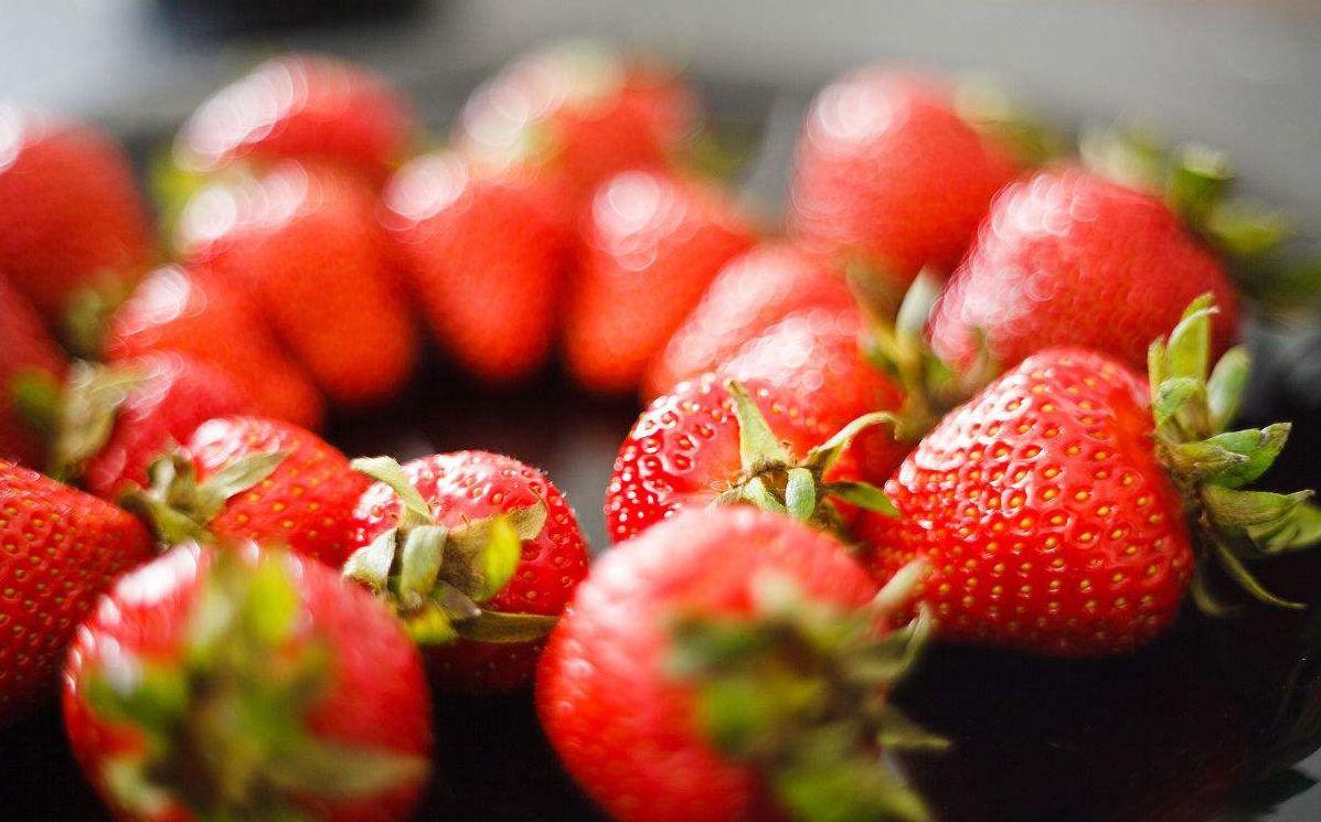 why strawberries cannot be eaten by children what is the truth please find out