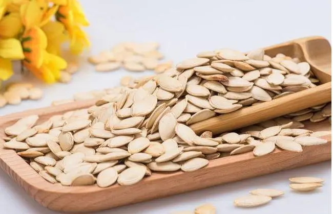 benefits of eating pumpkin seeds 