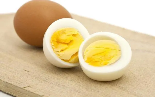 benefits of eating eggs