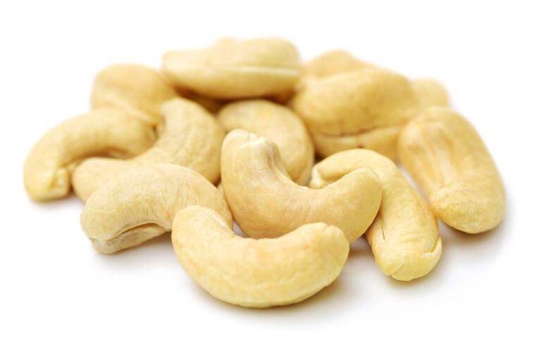 What are the nutritional value and efficacy of cashew nuts?