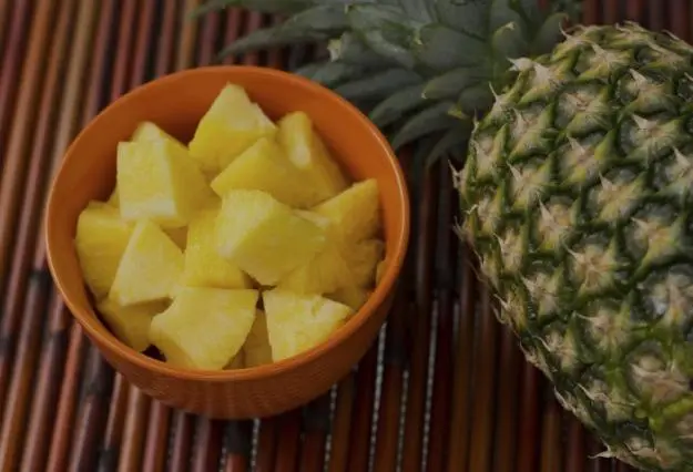 benefits of eating pineapple 