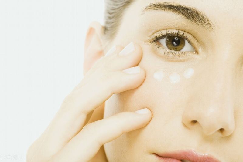 How to improve poor sleep and poor skin 