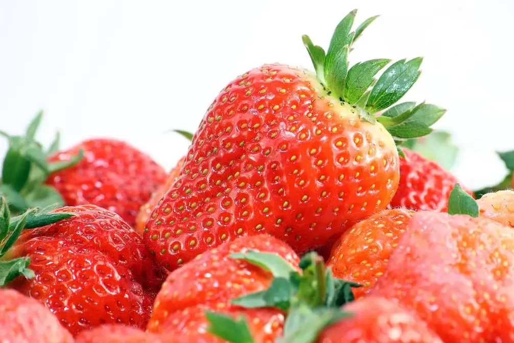 benefits of eating strawberry 