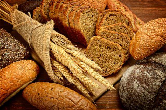 what is the benefits of eating carbs