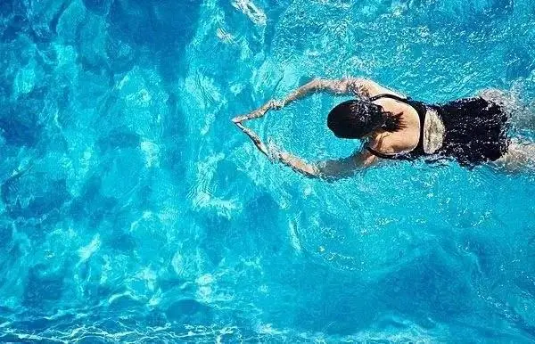 benefits of doing swimming 