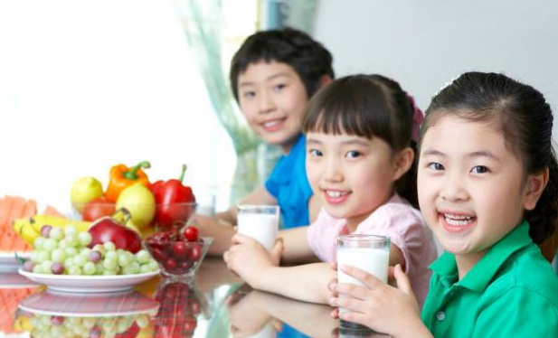  4 kinds of foods for children growth 