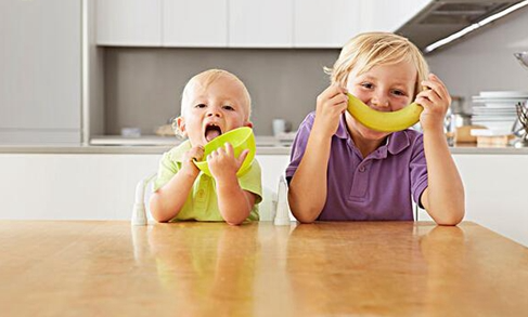 Do bananas help babies poop