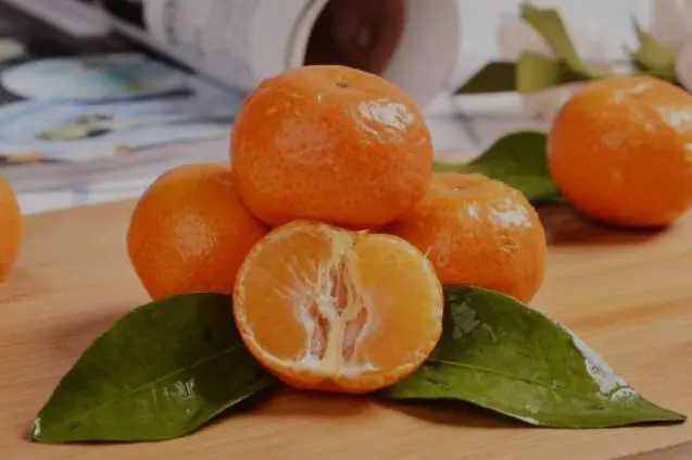 What food should we pay attention after eating oranges