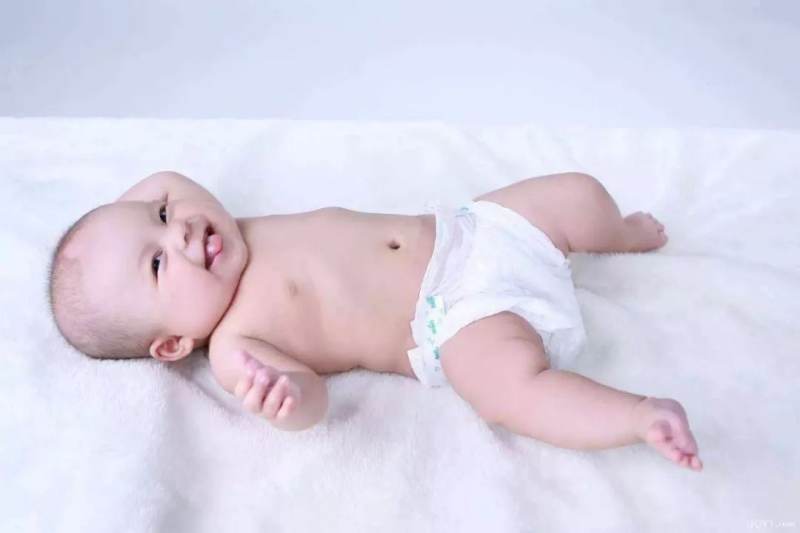 What are the points of attention when choosing diapers for baby child 