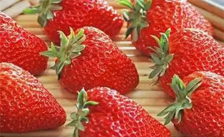 benefits of eating strawberry