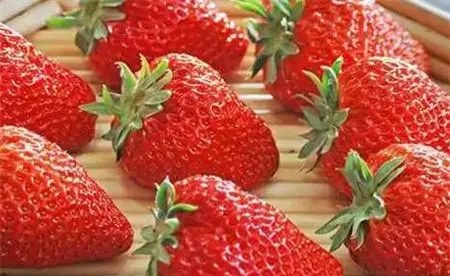 benefits of eating strawberry 