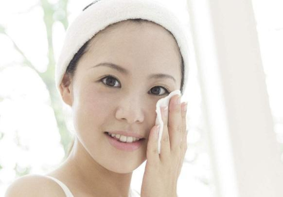  Face whitening tips at home naturally