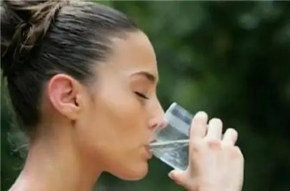 drink water 