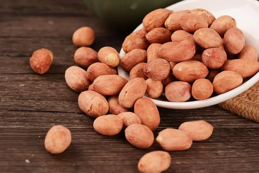 benefits of eating peanuts 
