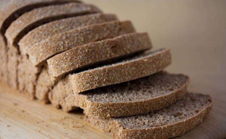 What are the benefits of eating wheat bread