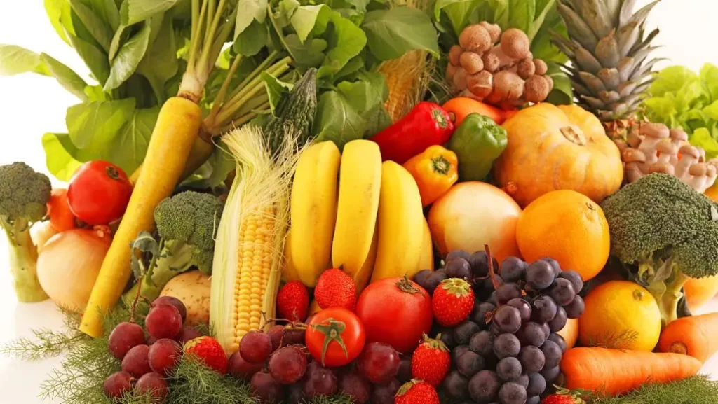 eat healthy fruits 