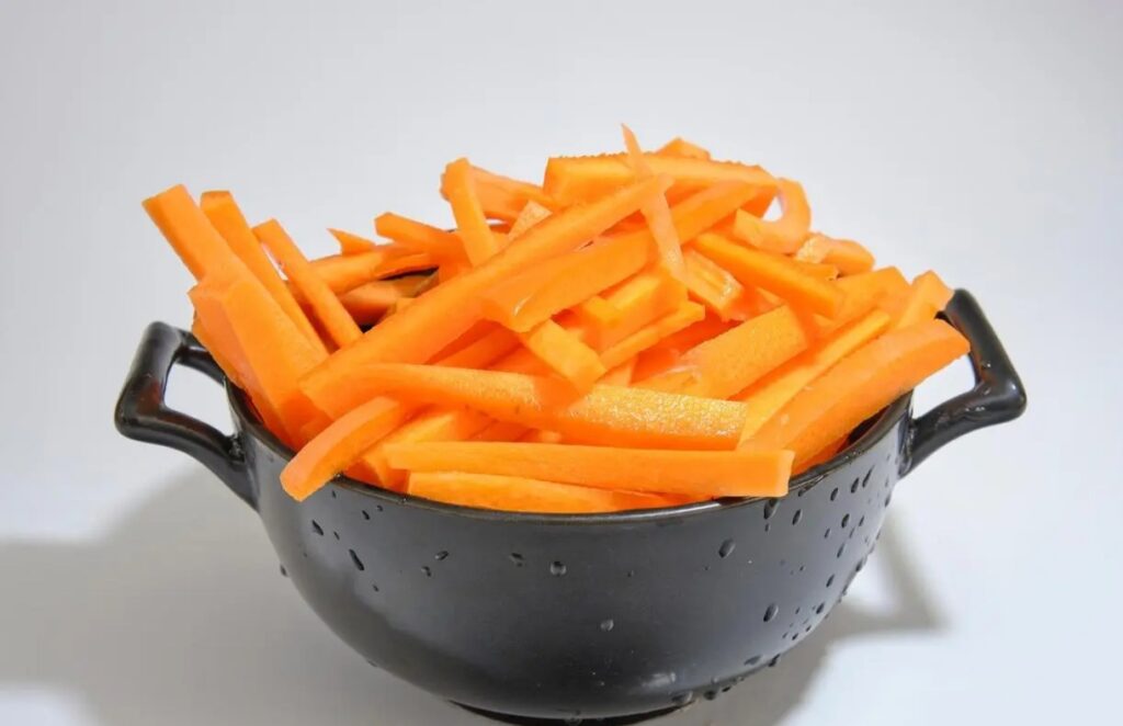  What are the taboos of eating carrots? 