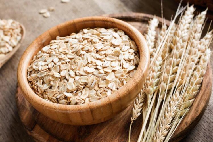 What are the benefits of eating oatmeal for a month  