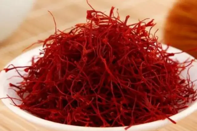 What happens to the body after drinking saffron water for a long time?