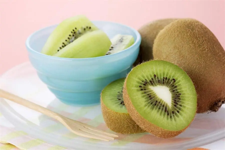 what are the benefits of eating kiwi 