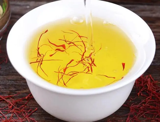 What are the side effects of drinking too much saffron?