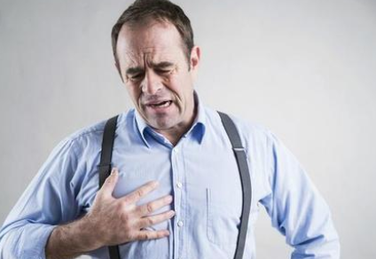 What is the difference between angina and regular chest pain?