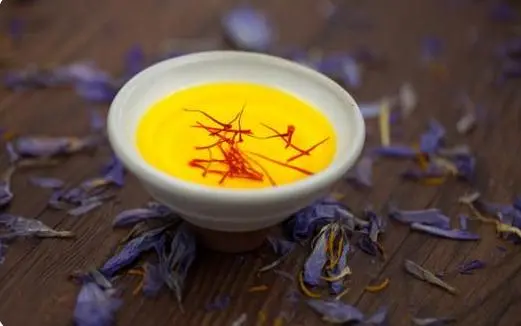 What are the side effects of drinking too much saffron?