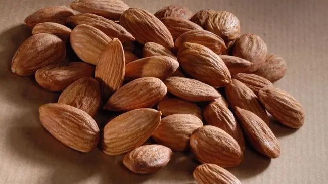 benefits of eating almond 