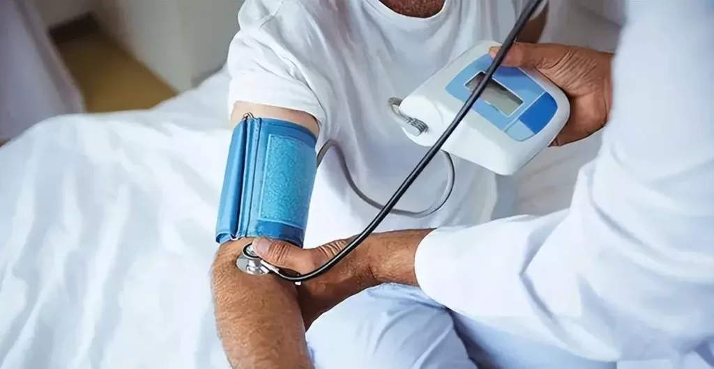    Symptoms of elevated blood pressure: