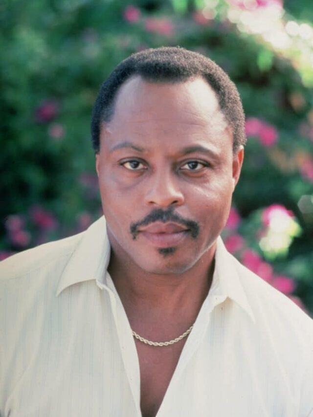 roger-e-mosley-190043l-670x1024