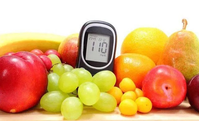 Can Diabetic patients eat fruit or not eat fruit, young, adult, and old people