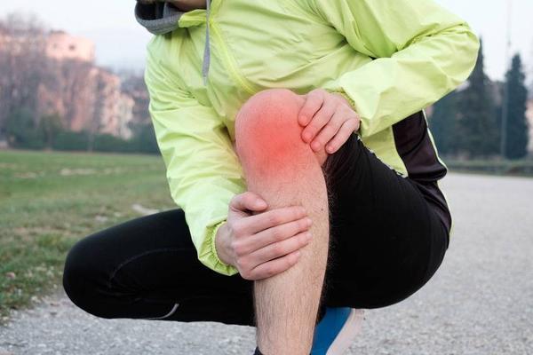 3. Suffering from knee osteoarthritis or fat pad strain