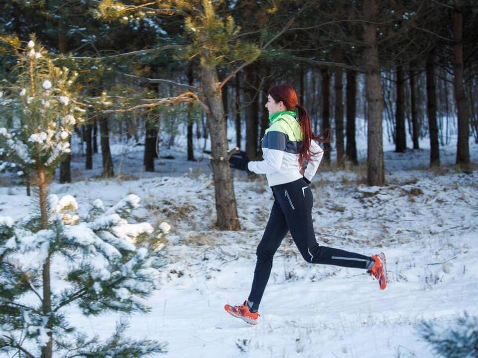 5. Running in winter can help improve sleep quality.